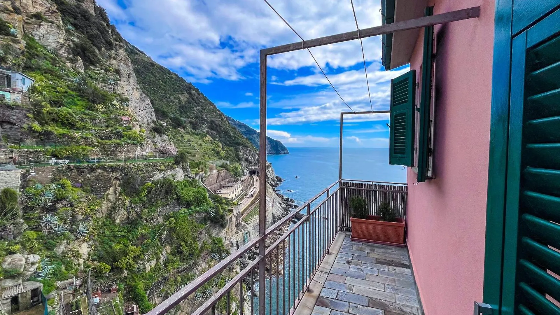 Luxury Seaview Apartments Manarola by Arbaspàa