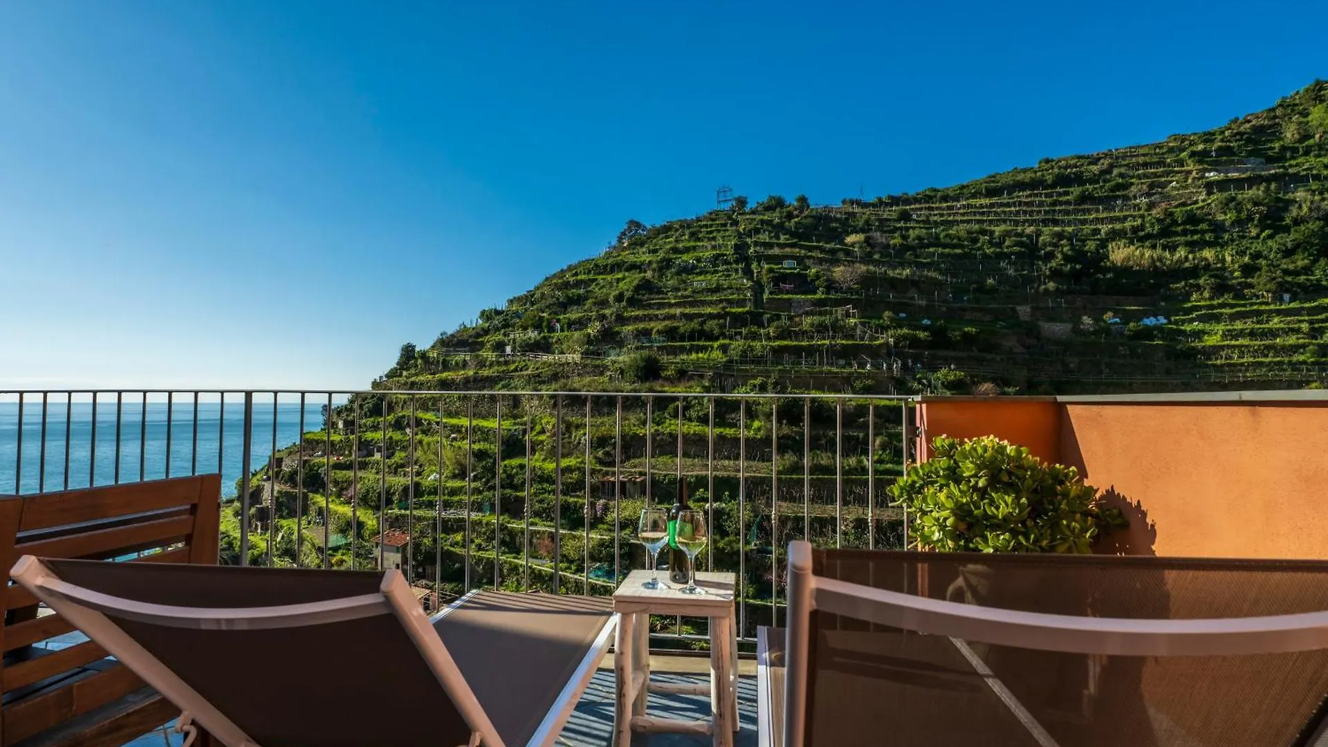 Luxury Seaview Apartments Manarola by Arbaspàa