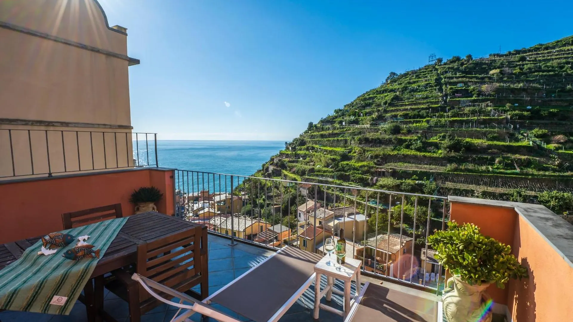 Luxury Seaview Apartments Manarola by Arbaspàa