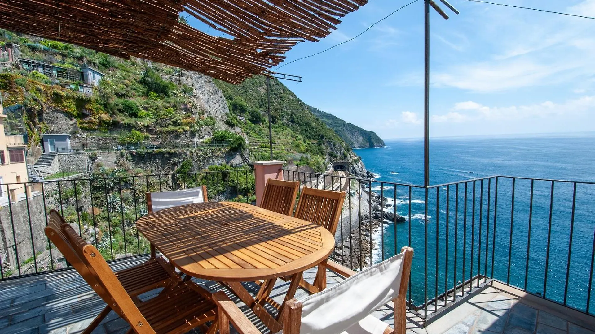Luxury Seaview Apartments Manarola By Arbaspaa